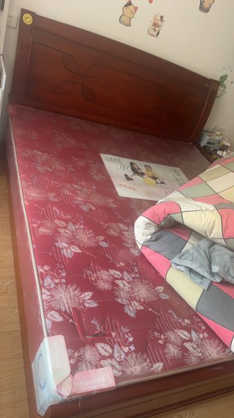 实木床加垫子转让