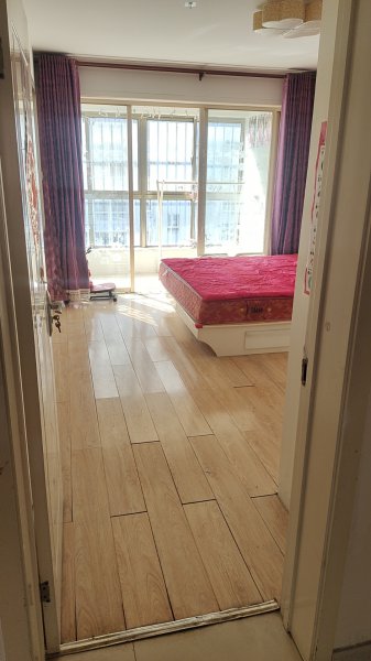 开发区医院旁自住房出售