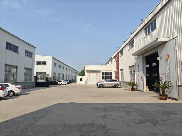 开发区林家泊工业园5000方厂房出租，可零租，可整租