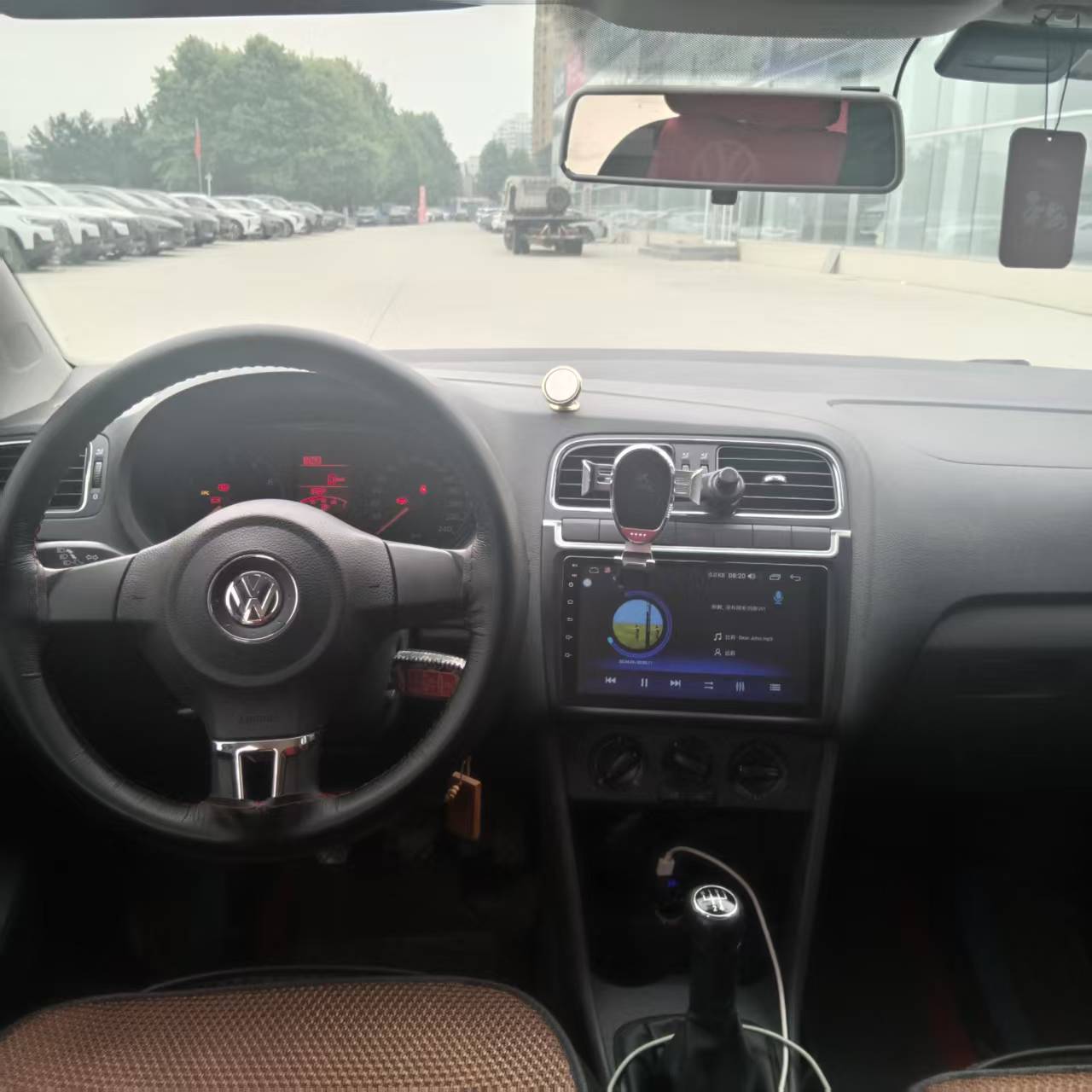 2014年大众波罗，1.6手动挡全险刚买完