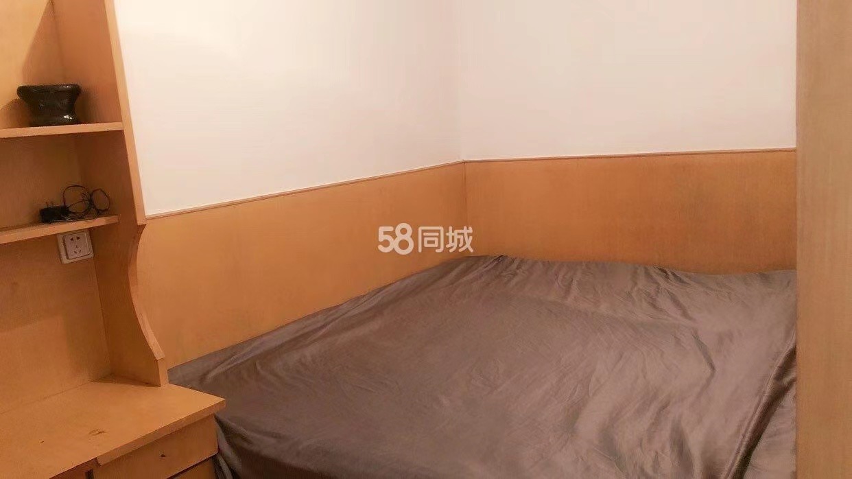 金都后面