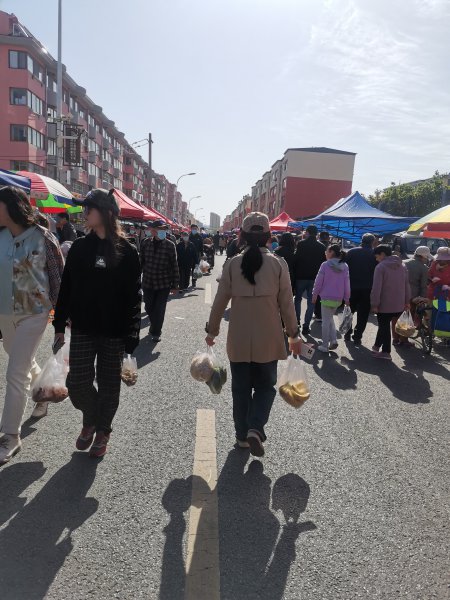 爬山街早市临街门市出售