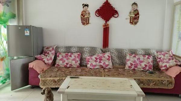 和馨里小区三楼精装修家电家具齐全干净利落购物方便采光亮堂月租