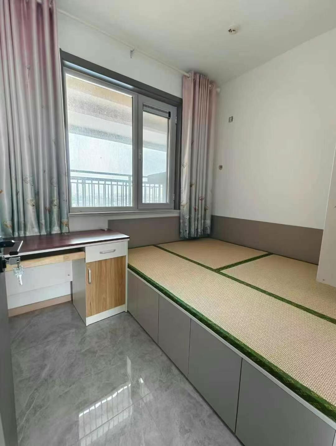 @1300/月，宇程阳光，精装3室