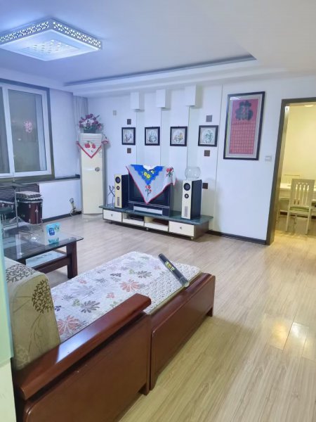 九龙城商圈 环岛花园小区精装房出租