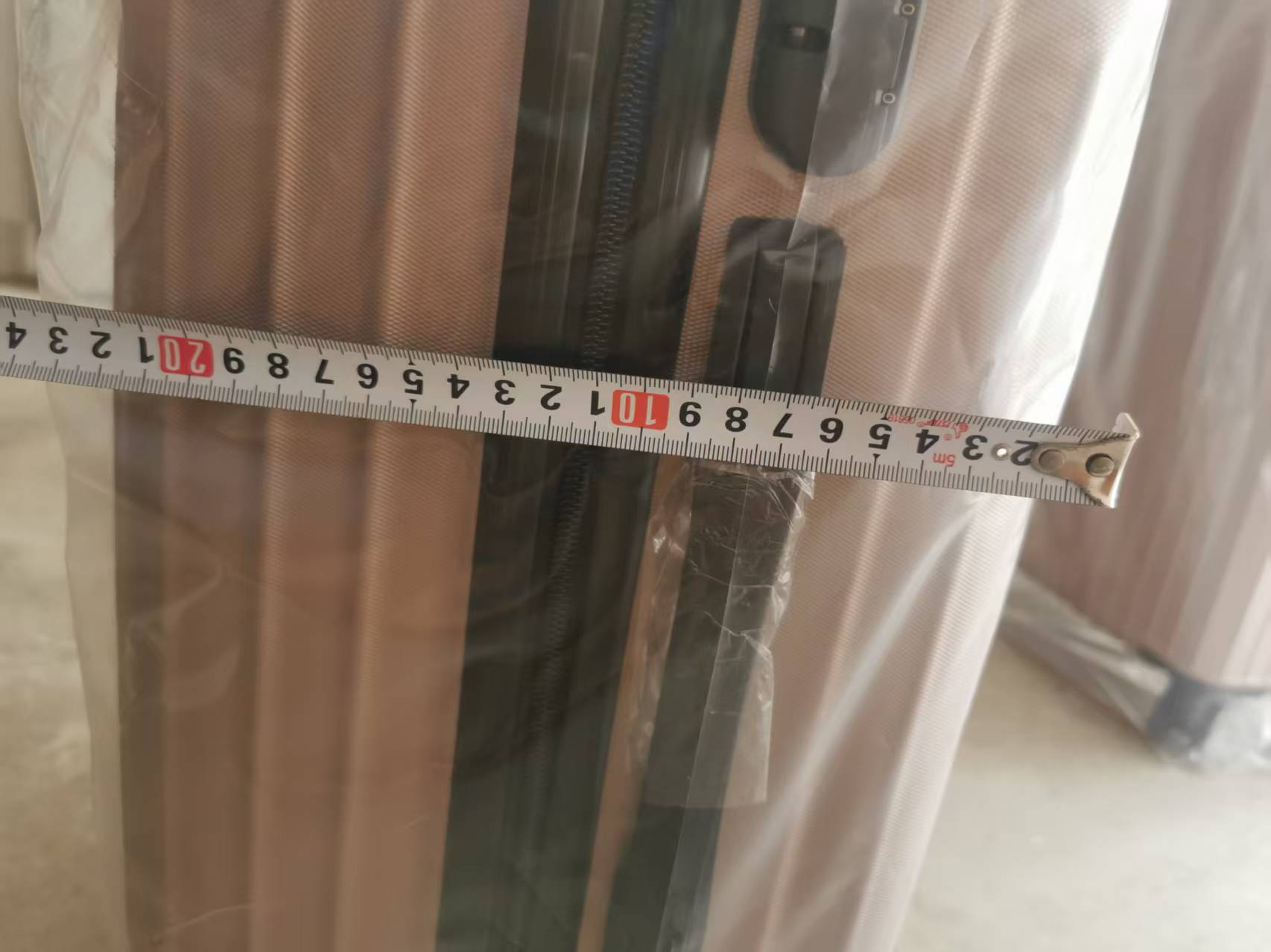 全新行李箱，低价出售？