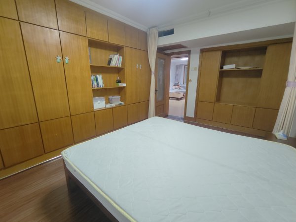 @1200/月，丰台小区好楼层3室边户