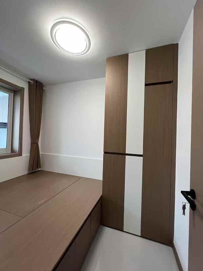 抱山街三楼两室28.8万