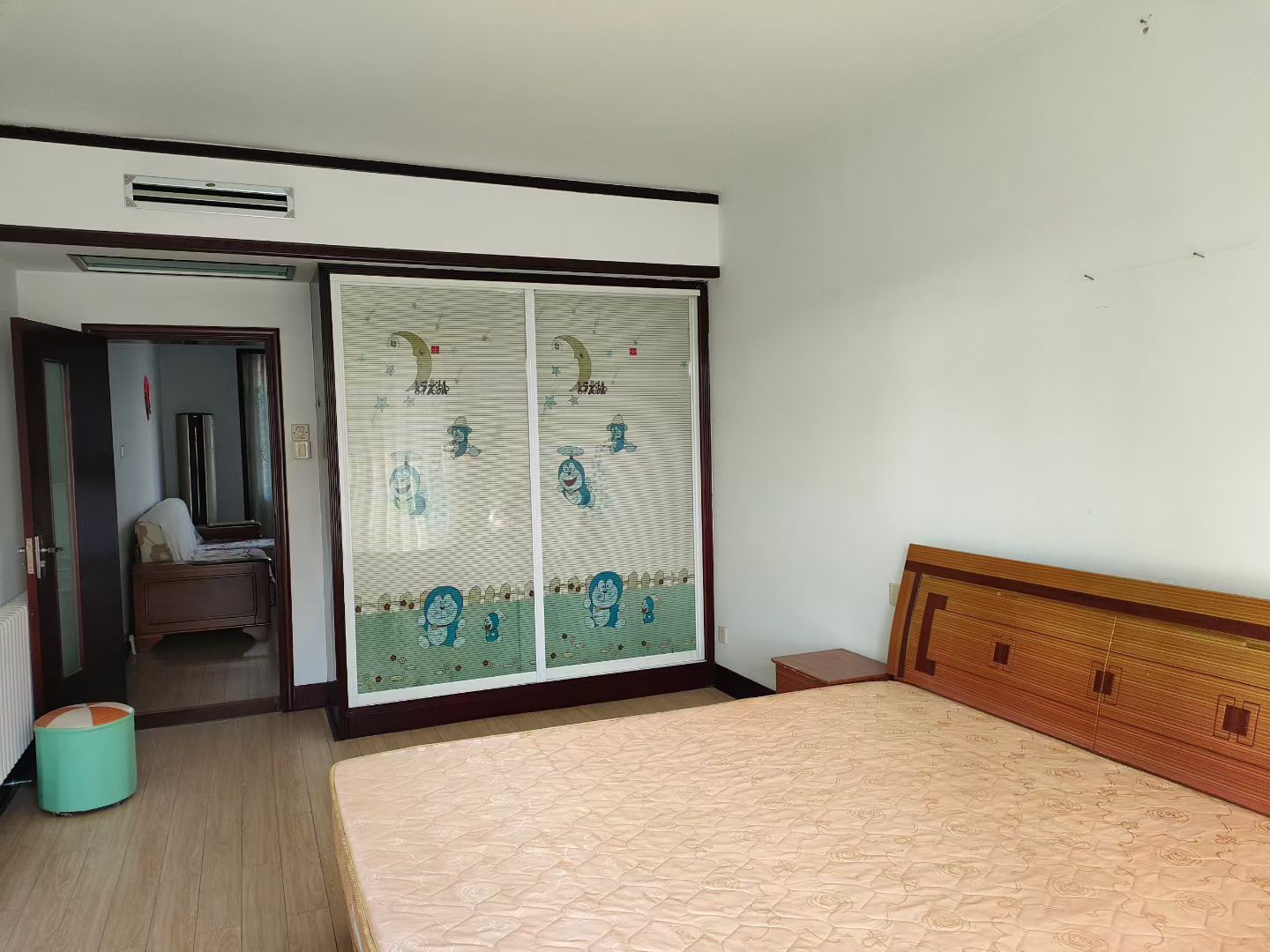 @1300/月，市里天福小区，1楼，140平
