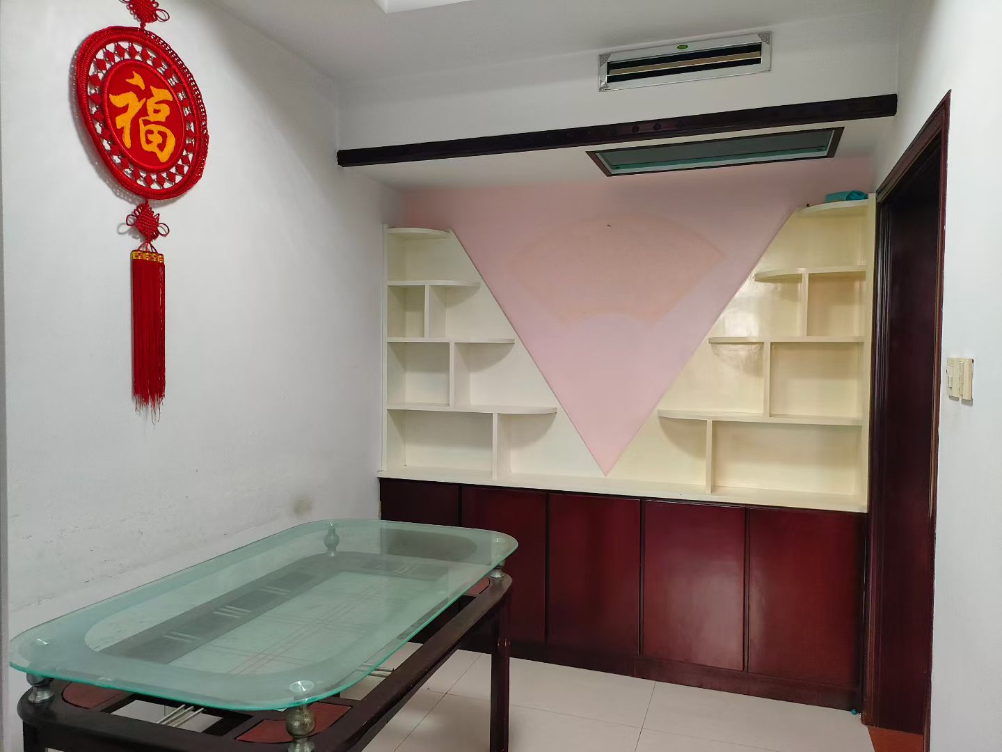 @1300/月，市里天福小区，1楼，140平