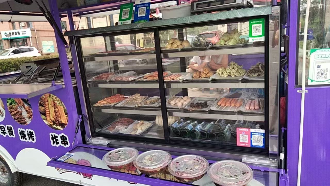 小吃车外兑