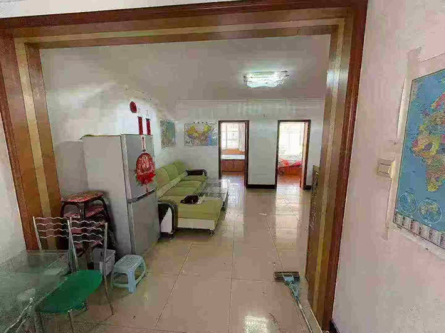 @出租:阳光小区3了，700/月