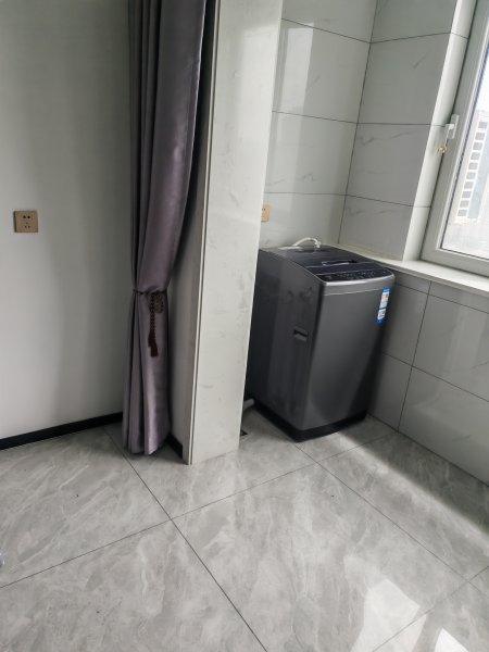 新一中附近山伟学府
