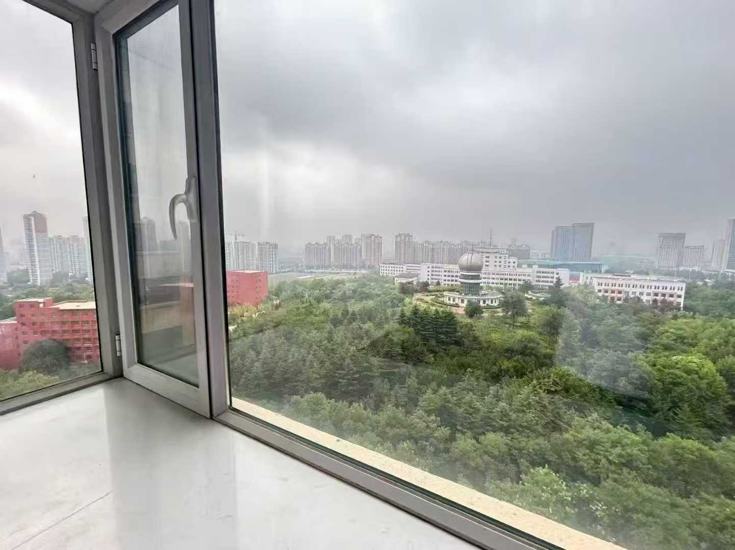 【出租】山伟学府两室嘎嘎新家具家电齐全1000/