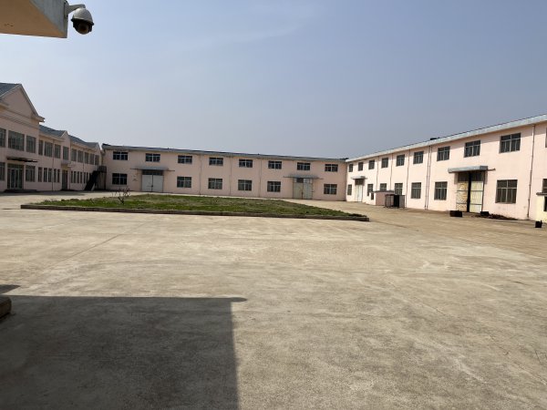 火车站南厂房出租
