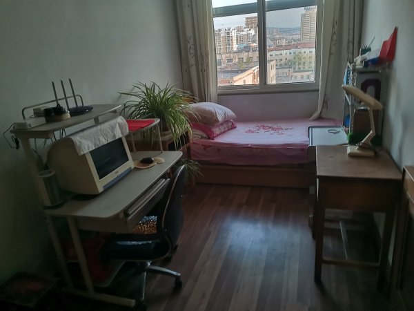文登德贤街2号1单元602室吉房出租