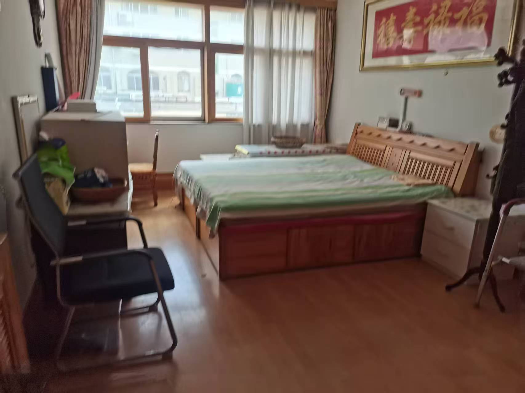 大润发东一楼家电家具干净整洁拎包入住交通方便月租800