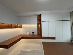 家秀山公园旁一楼129.19平三室39.8万