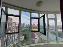 @82万，龙都丽景，大平层东边户精装4室2卫！