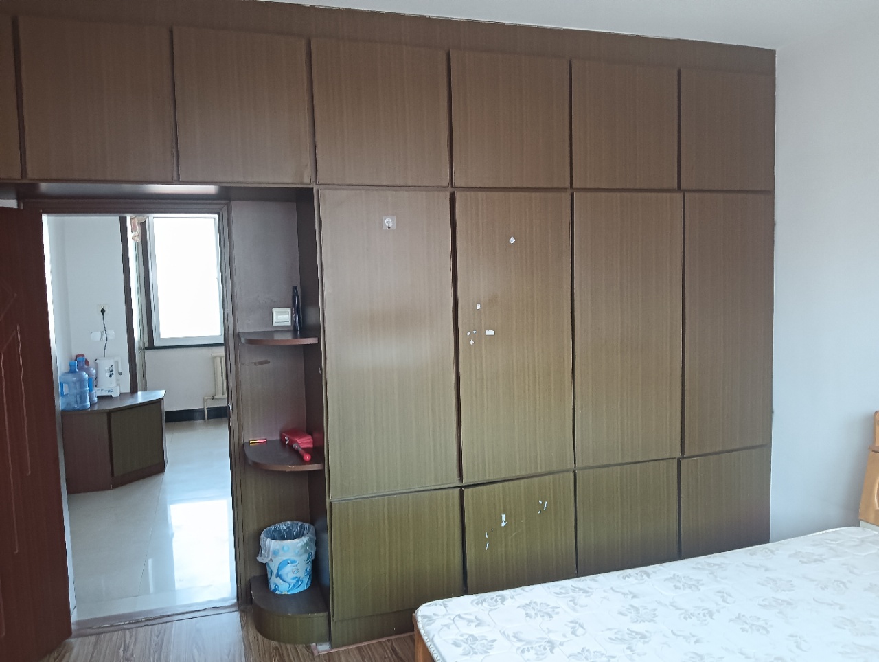 龙山路南月租550