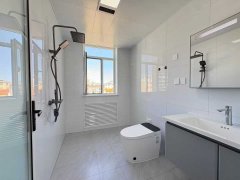 职工街单价2800元123平三室35.8万