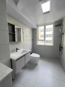 市中心北宫街三楼107.09平三室29.8万