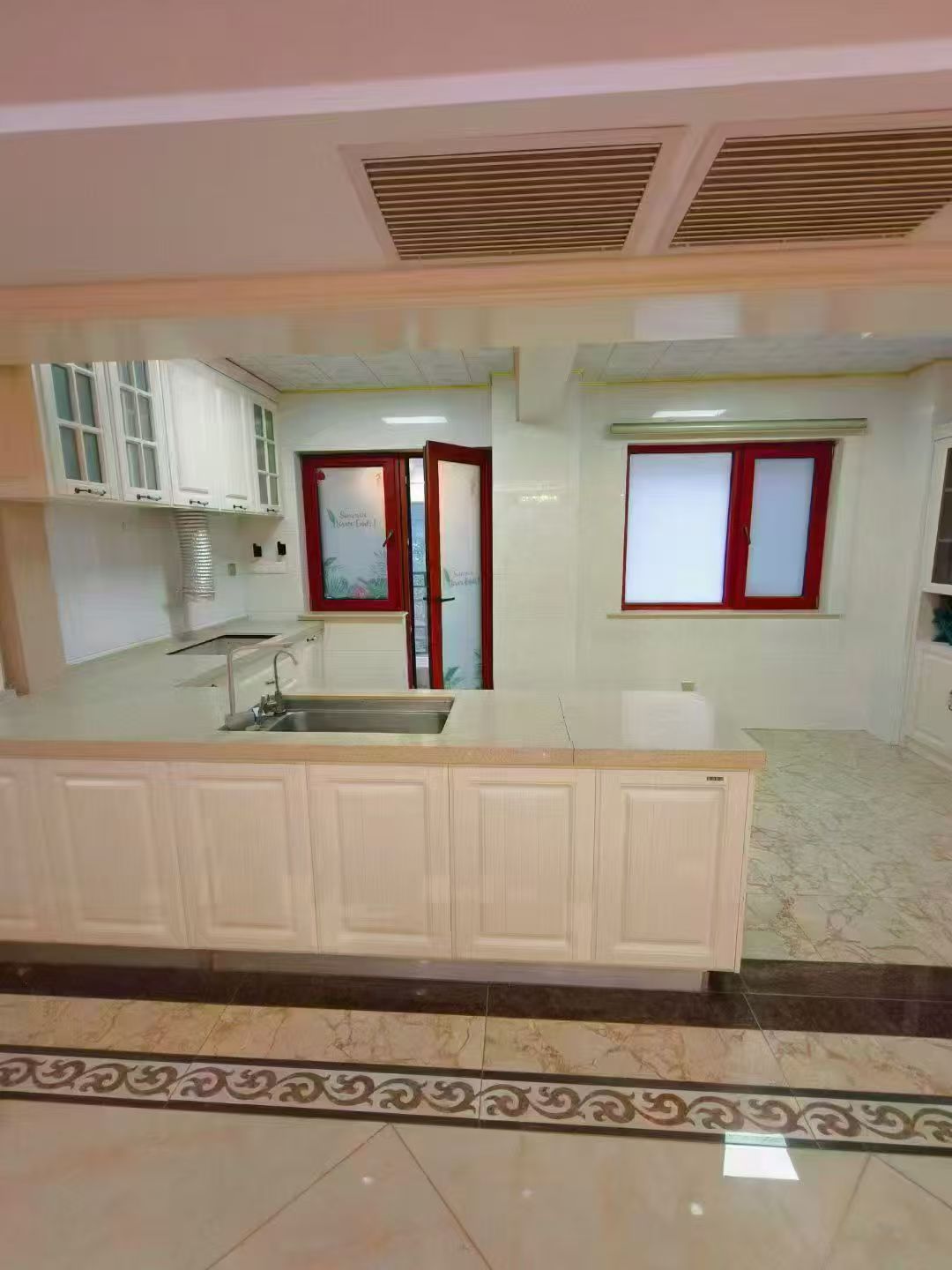 **洋房宝陆御园二楼141平三室两卫89.5万 **洋房宝陆御园二楼141平三室两卫89.5万