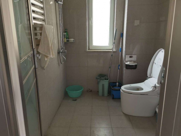 吉房出租家具家电齐全拎包入住电梯洋房