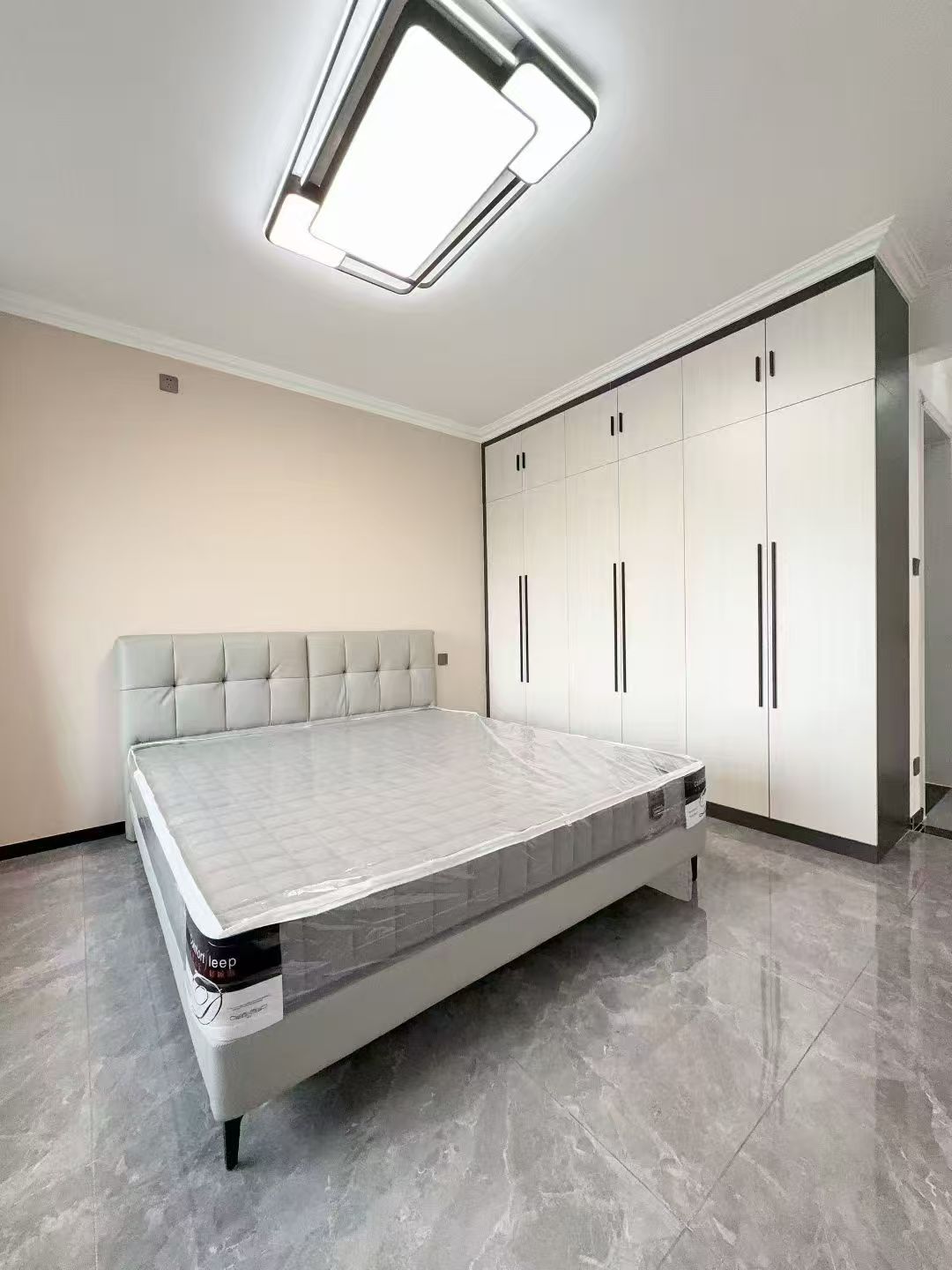 碧桂园·栖凤台电梯13楼 118.12平 三室两卫67.8万 碧桂园·栖凤台电梯13楼 118.12平 三室两卫67.8万