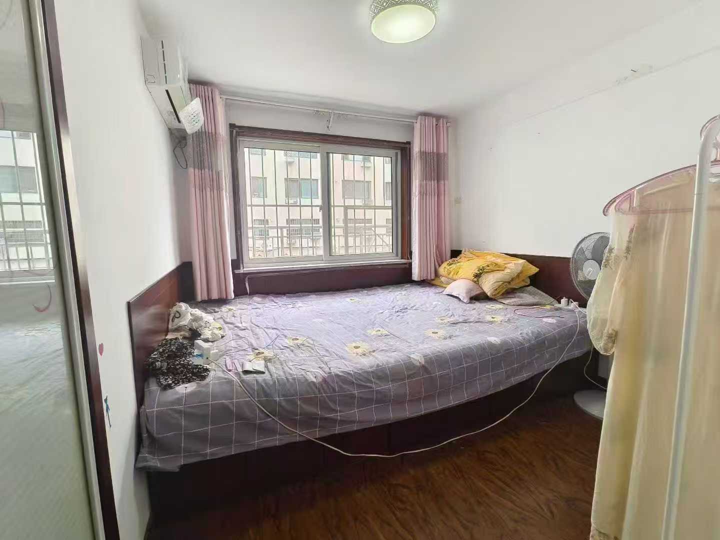 峰台小区一楼140平三室两卫54.8万 峰台小区一楼140平三室两卫54.8万