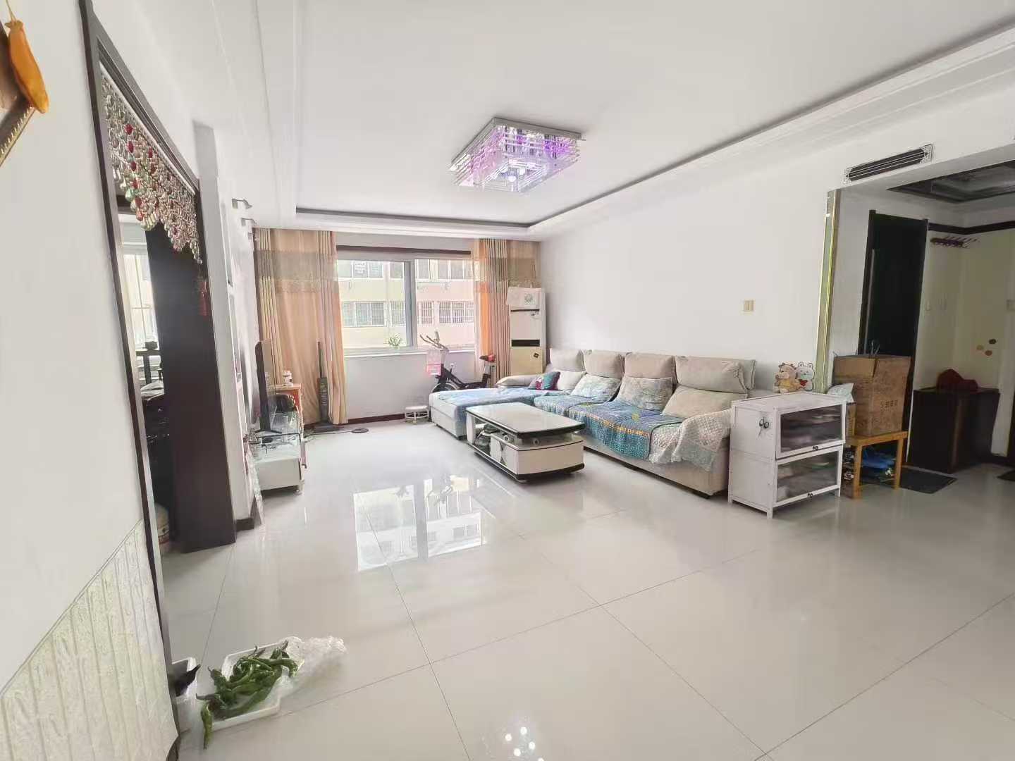 峰台小区一楼140平三室两卫54.8万 峰台小区一楼140平三室两卫54.8万