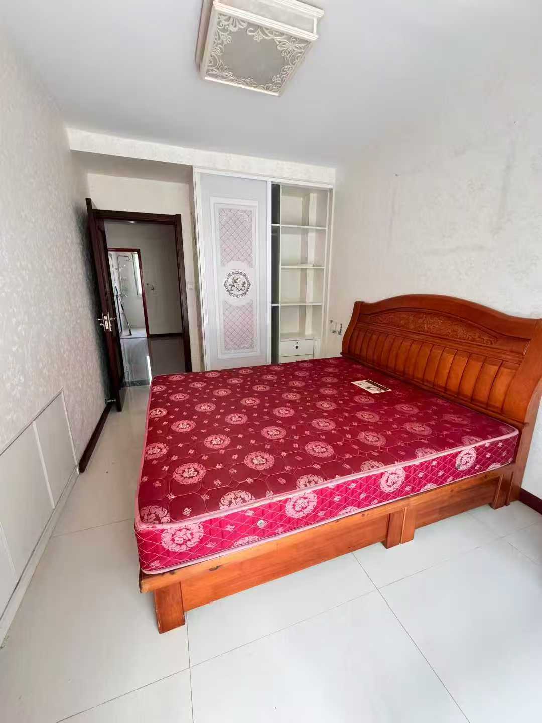 龙凤名宅多层一楼东户78平方2室35.8万 龙凤名宅多层一楼东户78平方2室35.8万