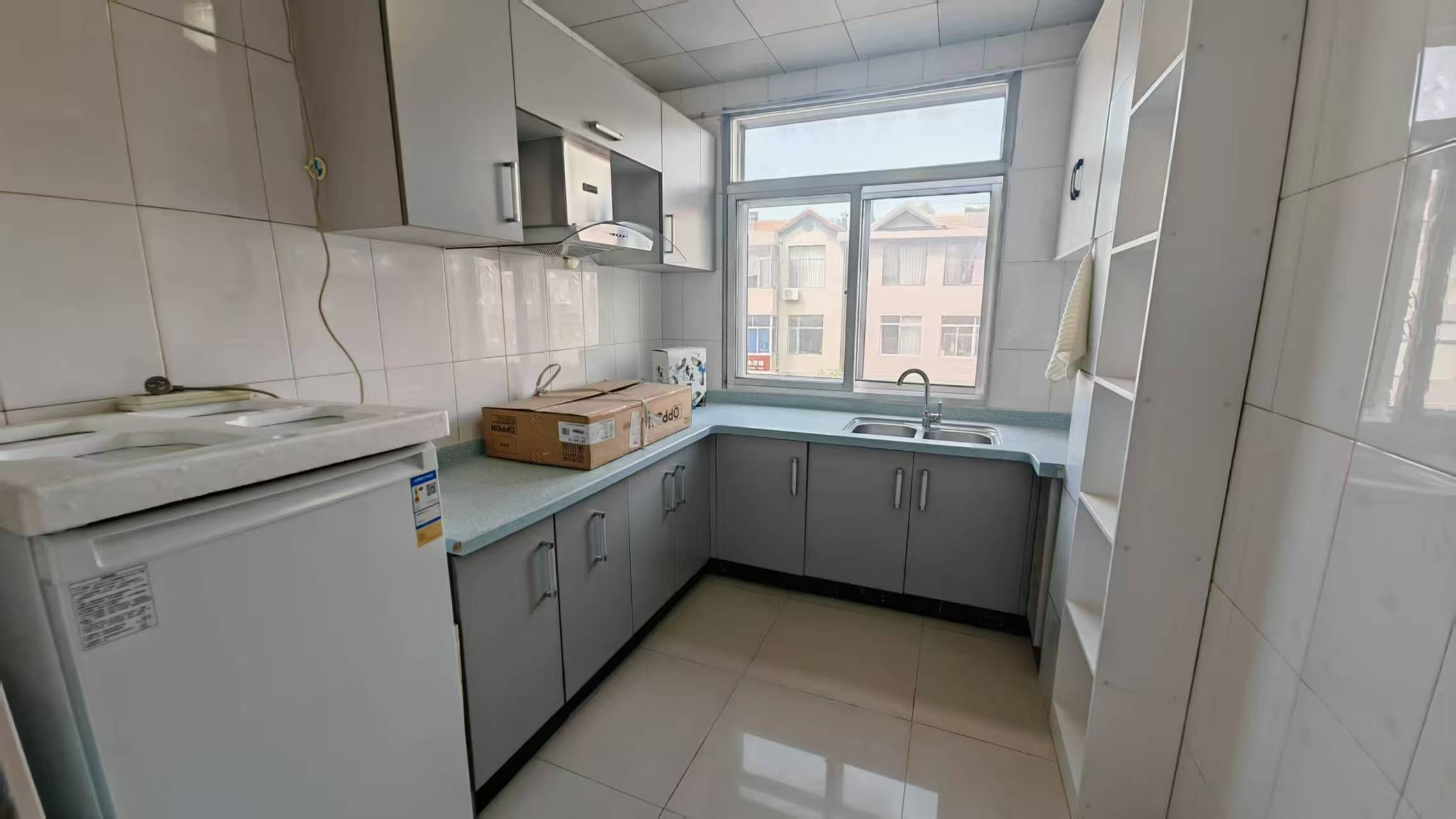 五龙街二楼110平三室28万 五龙街二楼110平三室28万