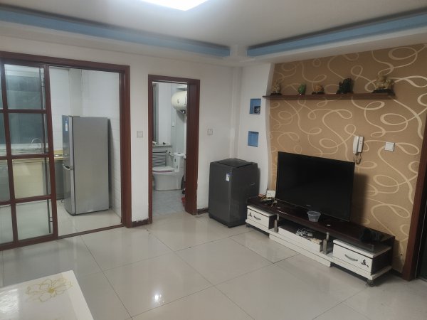 三里河小学对面住人一楼出租出售