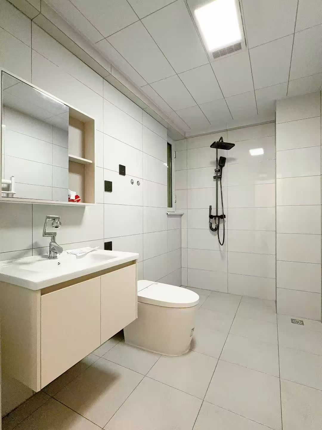 温州商厦电梯12楼116.46平 三室38.8万 温州商厦电梯12楼116.46平 三室38.8万