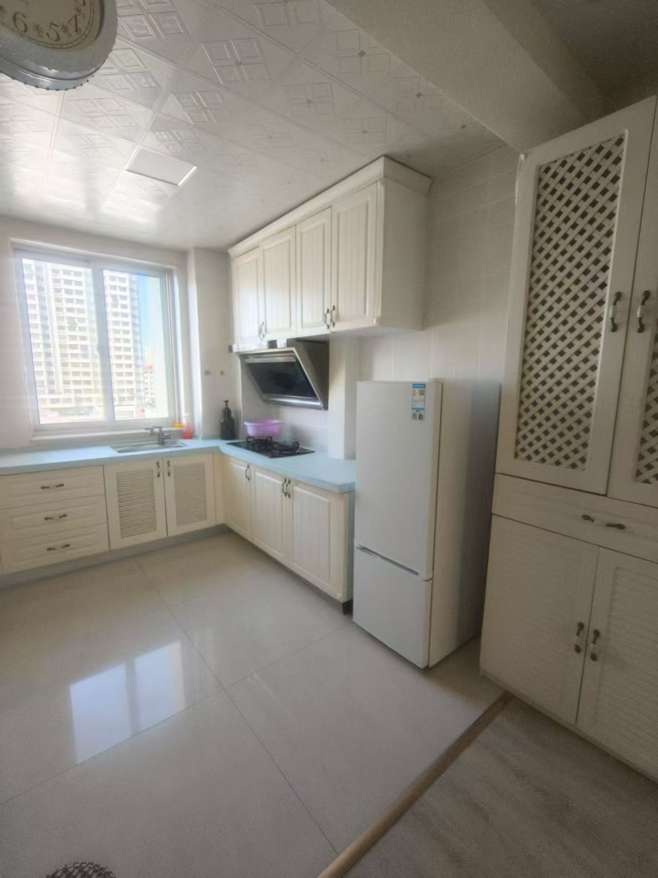 润泰国际封闭小区电梯好楼层82.78平两室38.6万 润泰国际封闭小区电梯好楼层82.78平两室38.6万