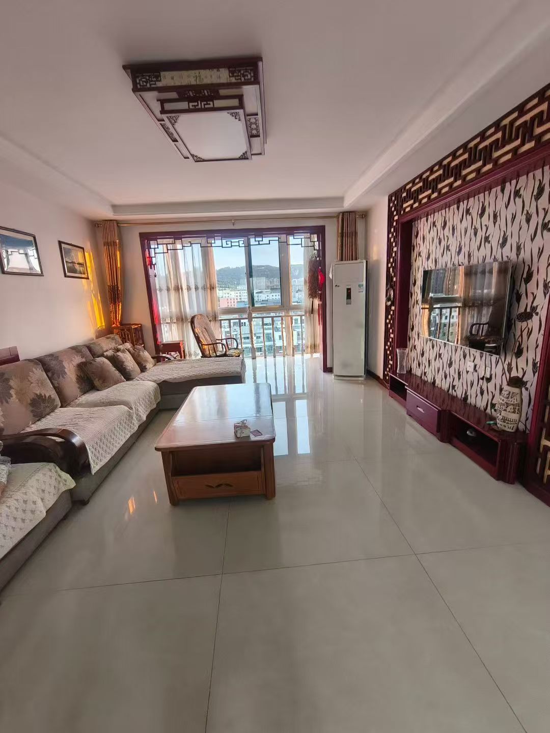 山川文苑顶复上下两层223平五室三卫99万 山川文苑顶复上下两层223平五室三卫99万