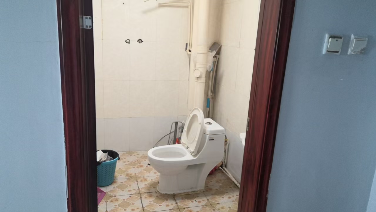 丰华宾馆三楼写字楼招租