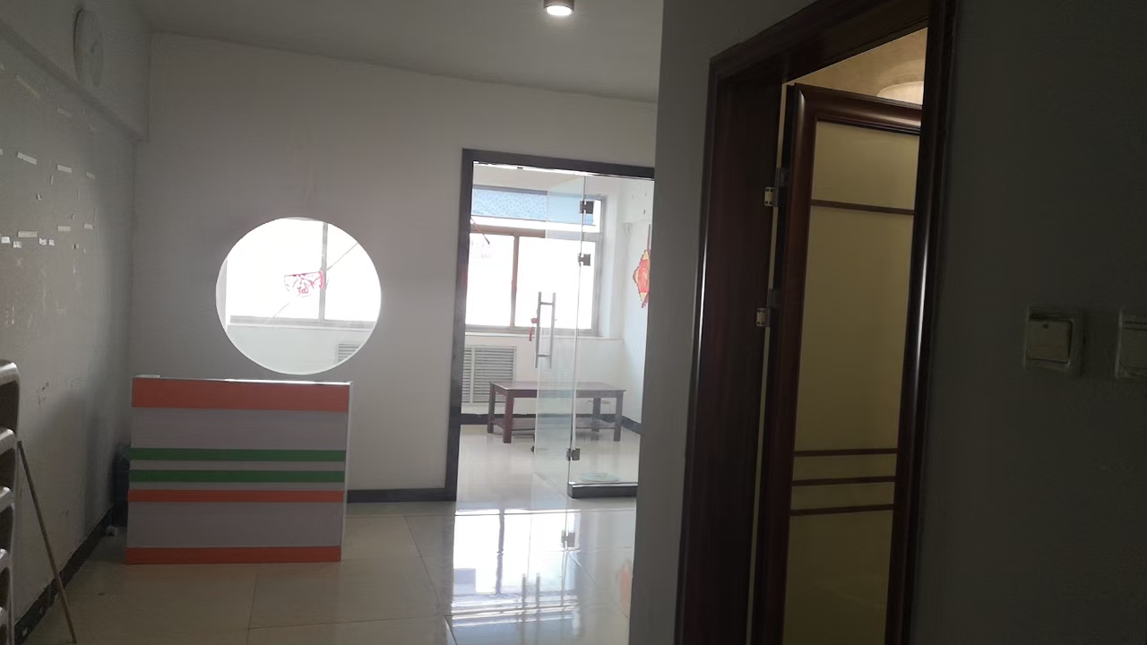 丰华宾馆三楼写字楼招租