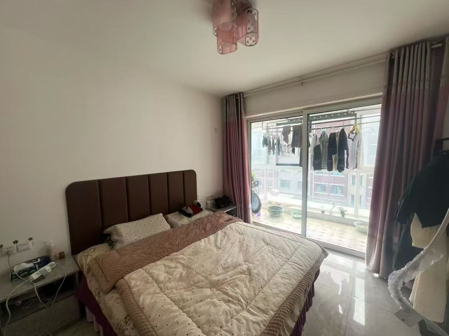 山川文苑电梯四楼92.5平两室39.8万 山川文苑电梯四楼92.5平两室39.8万