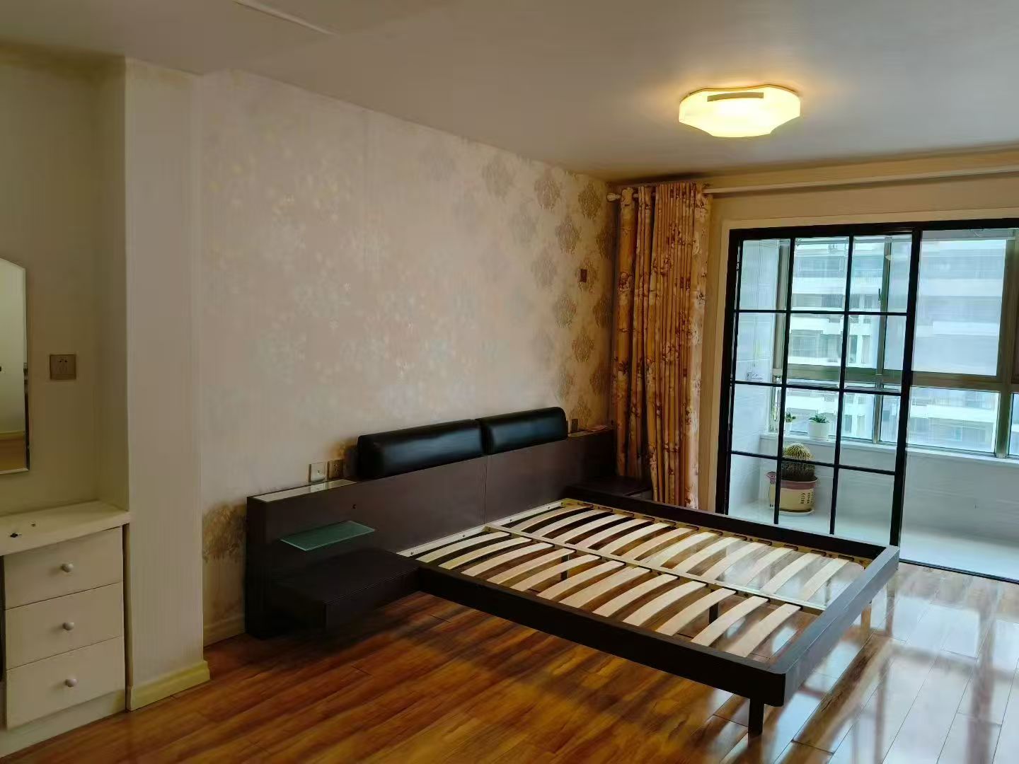 御林华府 155. 27平精装修三室两卫69.8万 御林华府 155. 27平精装修三室两卫69.8万