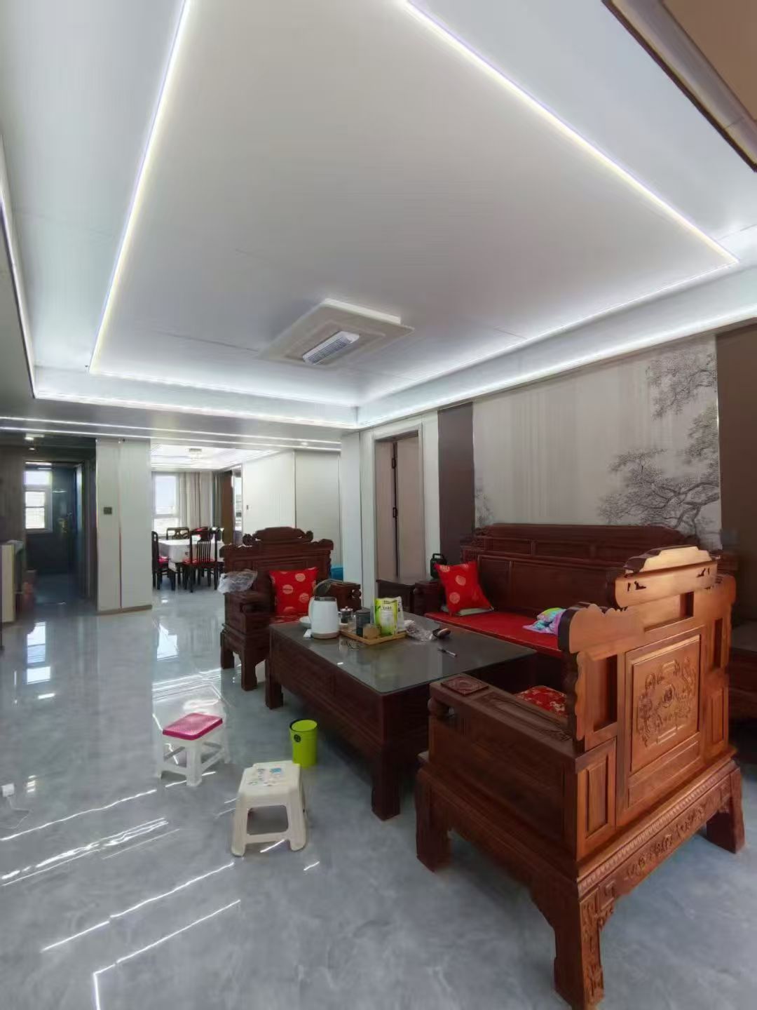 海泰三期多层电梯洋房好楼层128平三室两卫豪华装修75万 海泰三期多层电梯洋房好楼层128平三室两卫豪华装修75万