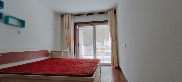 二中南50米86平米精装出租