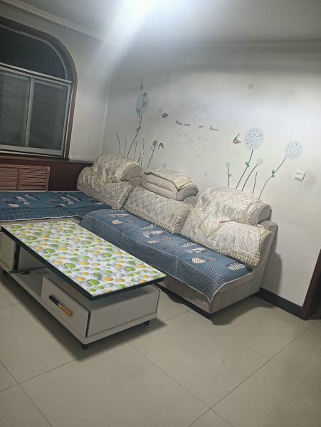 急售实验中学**房 急售实验中学**房