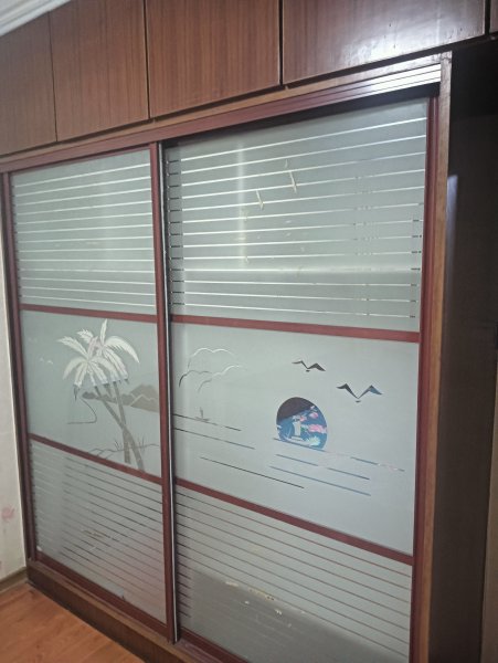 急售实验中学**房 急售实验中学**房