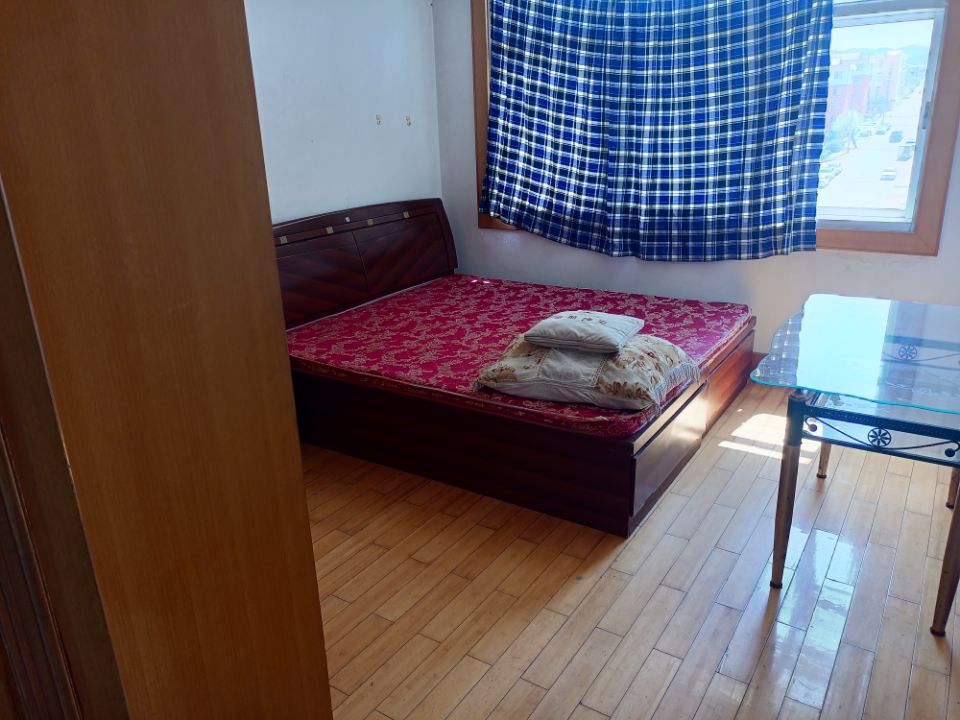 二实小对面家家悦楼上 吉房出租 二实小对面家家悦楼上 吉房出租