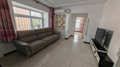 文山清华园住人4楼92平三室20万