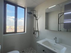 华西雅居小高层13楼西边户116平三室两卫 59.8万