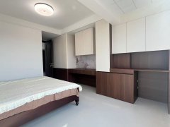 华西雅居小高层13楼西边户116平三室两卫 59.8万