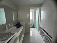 山川文苑 1楼142平 3室2卫 59.8万